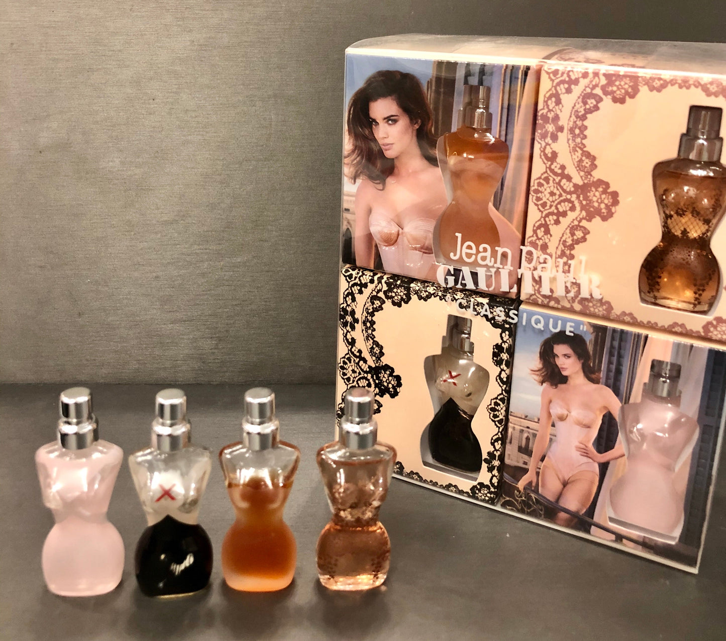 Jean Paul Gaultier Classique Parfum miniature 4X3.5ml.
