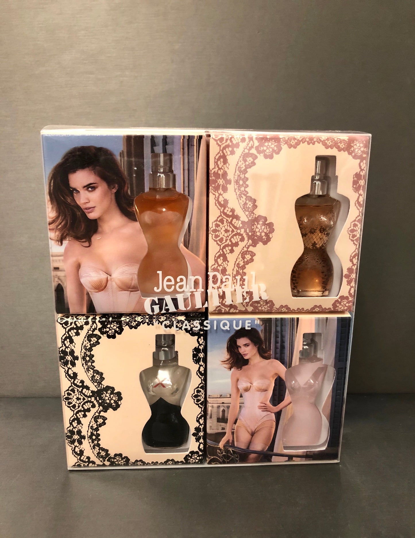 Jean Paul Gaultier Classique Parfum miniature 4X3.5ml.